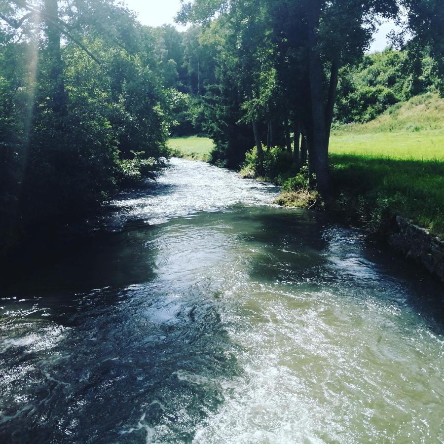 Ou Git Le Bocq Spa Privatif Ciney Bagian luar foto